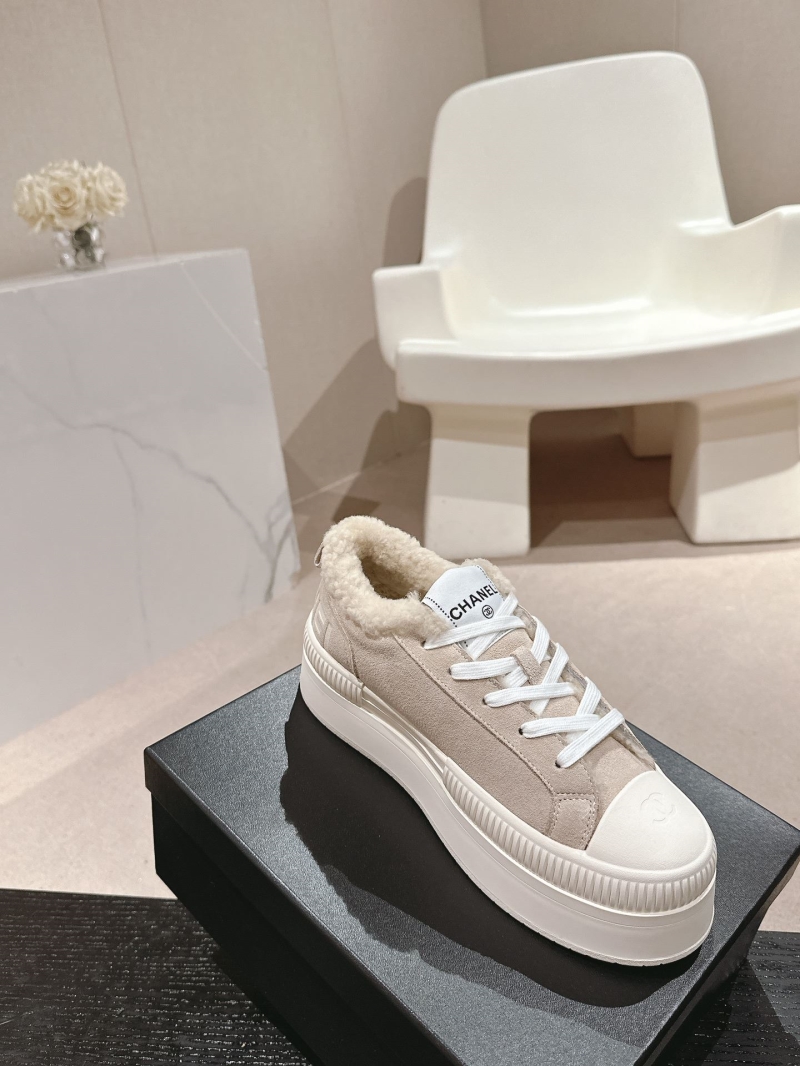 Ch**el sport shoes